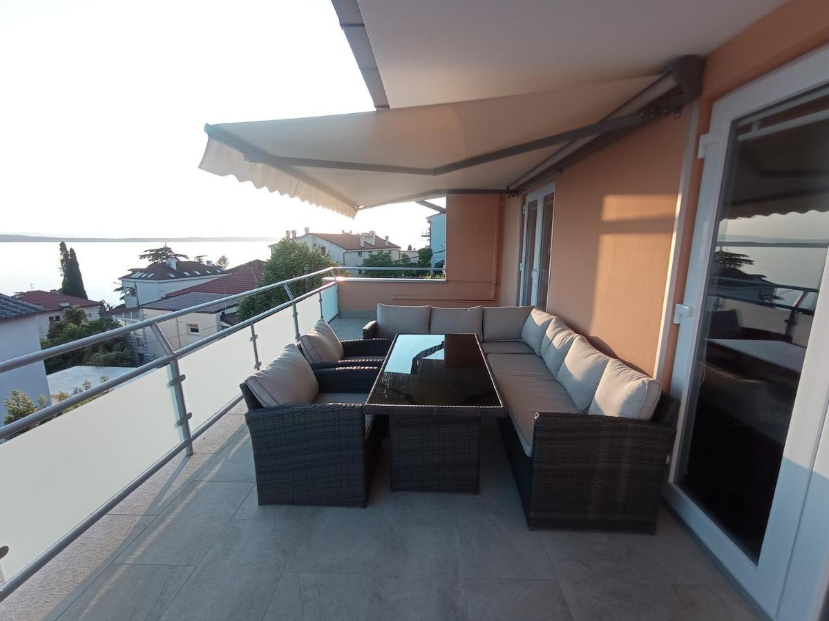 Vila Zdenka Apartmants Crikvenica Exterior photo