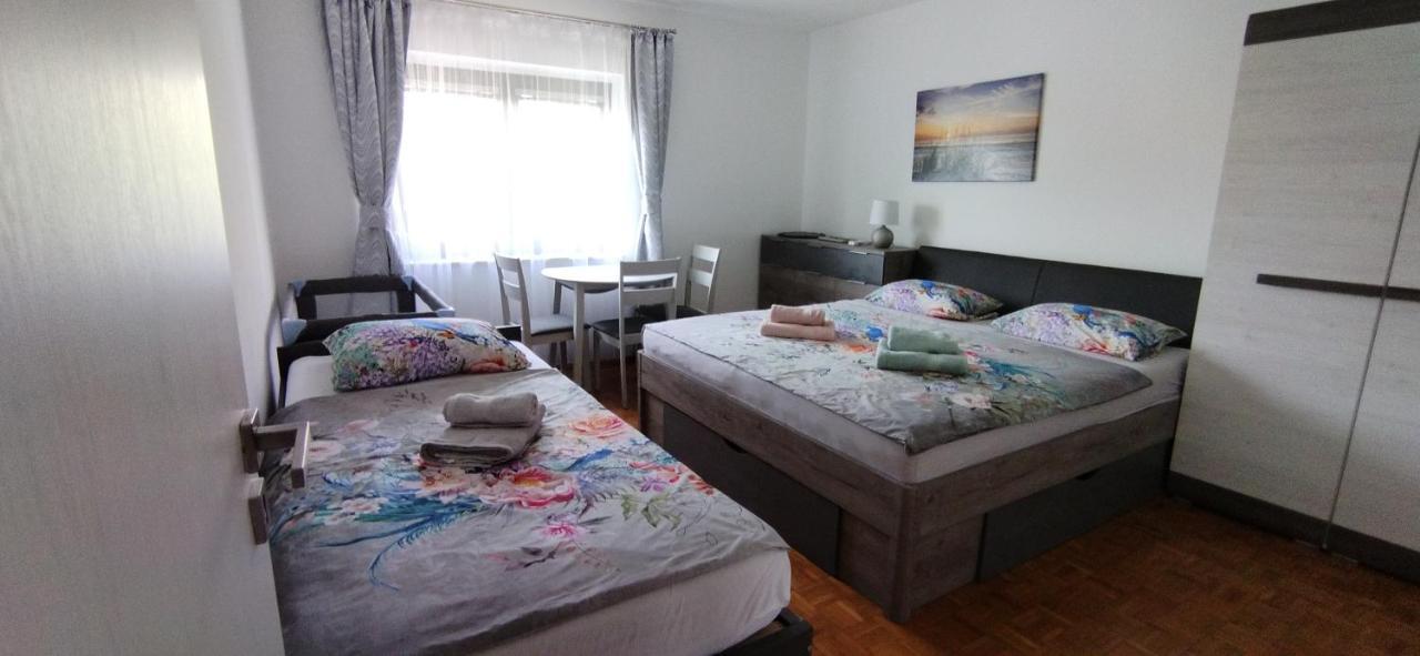 Vila Zdenka Apartmants Crikvenica Exterior photo